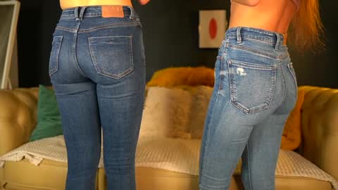 Sophydiva online show from 11-18-25, 06:18