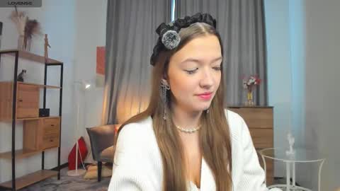 Emilia  You can call me Emmy online show from 12-20-25, 07:48