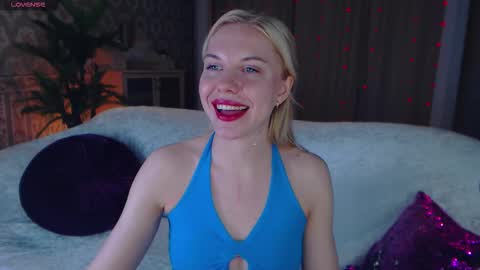 Lisa online show from 11-10-25, 06:34