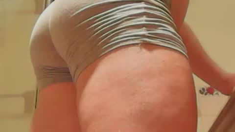 Snapshot of soveryhandsome chatting on 01-06-25, 09:08 soveryhandsome online show from 01-06-25, 09:08