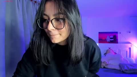 Snapshot of soy___lili chatting on 12-29-24, 02:38 Lili online show from 12-29-24, 02:38