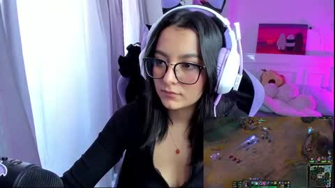 Snapshot of soy___lili chatting on 01-12-25, 07:31 Lili online show from 01-12-25, 07:31