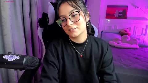 Snapshot of soy___lili chatting on 01-26-25, 02:56 Lili online show from 01-26-25, 02:56