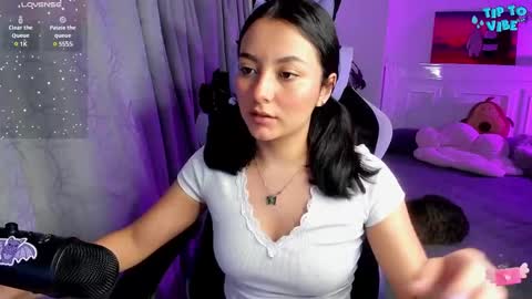 Snapshot of soy___lili chatting on 03-08-25, 11:39 Lili online show from 03-08-25, 11:39