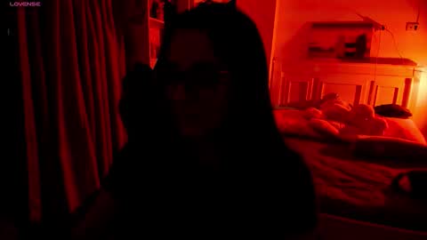 Snapshot of soy___lili chatting on 09-19-25, 03:19 Lili online show from 09-19-25, 03:19