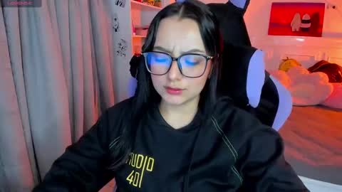 Snapshot of soy___lili chatting on 09-20-25, 12:55 Lili online show from 09-20-25, 12:55