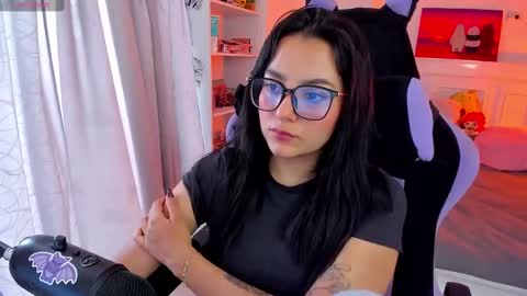 Snapshot of soy___lili chatting on 09-22-25, 08:55 Lili online show from 09-22-25, 08:55