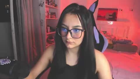 Snapshot of soy___lili chatting on 10-07-25, 02:31 Lili online show from 10-07-25, 02:31