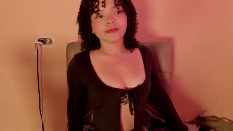 Snapshot of soy_jacky18 chatting on 03-08-25, 02:08 Jacky online show from 03-08-25, 02:08