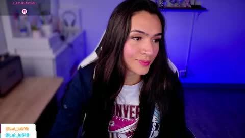 Snapshot of soyabby_ chatting on 10-23-25, 12:21 Luisa online show from 10-23-25, 12:21