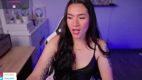 Snapshot of soyabby_ chatting on 11-08-25, 05:34 Luisa online show from 11-08-25, 05:34