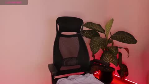 Sami Diaz   online show from 12-10-24, 09:55