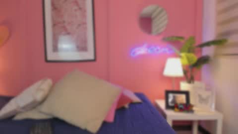 Snapshot of soysaraa_ chatting on 02-18-26, 06:09 Aleja online show from 02-18-26, 06:09