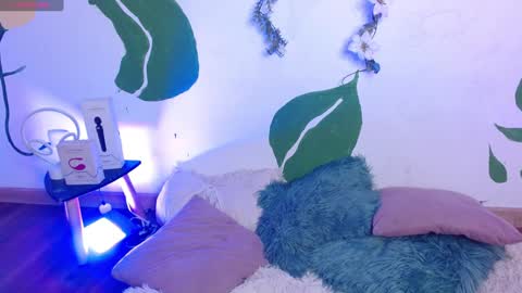      online show from 02-05-25, 07:07