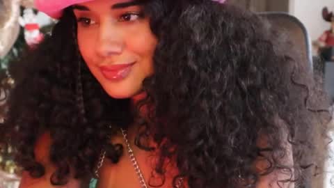 You want to talk to me more personal follow me in My Channel VIP  50 the discount       online show from 12-26-24, 09:47