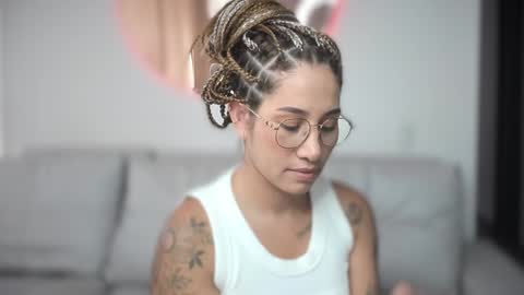 Snapshot of soytulu_ chatting on 01-22-25, 05:06 brisa  s online show from 01-22-25, 05:06