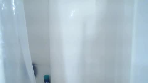 Snapshot of spacecase843 chatting on 02-23-25, 09:16 TrndSettrz online show from 02-23-25, 09:16