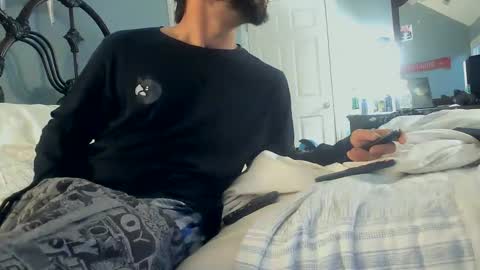 Snapshot of spacecase843 chatting on 03-04-25, 12:39 TrndSettrz online show from 03-04-25, 12:39