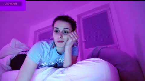 Spacegirl online show from 01-28-25, 01:29