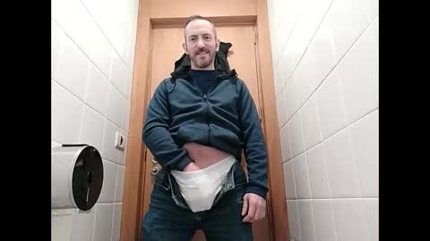 Snapshot of spanishharddick chatting on 01-17-25, 01:25 Manu online show from 01-17-25, 01:25
