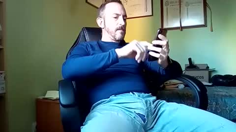 Snapshot of spanishharddick chatting on 01-19-25, 04:04 Manu online show from 01-19-25, 04:04