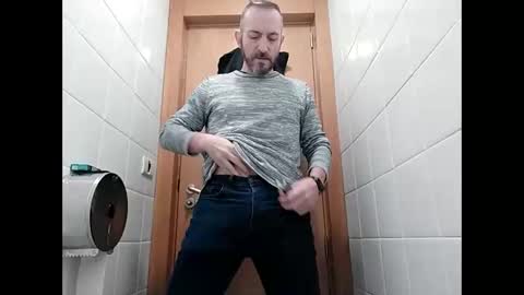 Snapshot of spanishharddick chatting on 02-10-25, 05:47 Manu online show from 02-10-25, 05:47