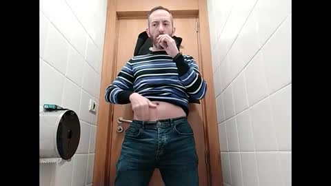Snapshot of spanishharddick chatting on 03-12-25, 05:46 Manu online show from 03-12-25, 05:46
