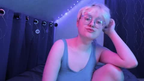 Snapshot of sparkling_water_hate_club chatting on 01-11-26, 06:18 Atticus Pendragon online show from 01-11-26, 06:18