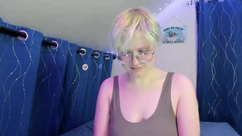 Snapshot of sparkling_water_hate_club chatting on 02-11-26, 03:33 Atticus Pendragon online show from 02-11-26, 03:33