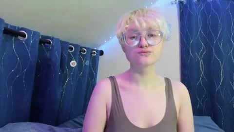 Snapshot of sparkling_water_hate_club chatting on 02-22-26, 04:13 Atticus Pendragon online show from 02-22-26, 04:13