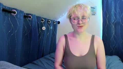 Snapshot of sparkling_water_hate_club chatting on 02-22-26, 05:22 Atticus Pendragon online show from 02-22-26, 05:22