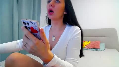 sparkly_eve online show from 02-02-25, 01:30