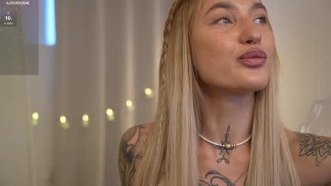 DAISY online show from 12-20-24, 11:00