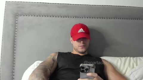 Snapshot of spartacozz chatting on 02-19-25, 12:14 spartacozz online show from 02-19-25, 12:14
