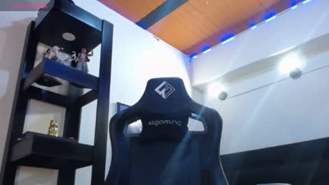     online show from 12-12-24, 06:14