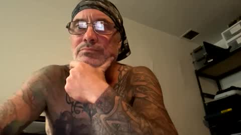 specter1972 online show from 12-04-25, 12:09