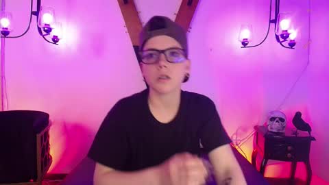 spencerm_ online show from 11-17-25, 08:47