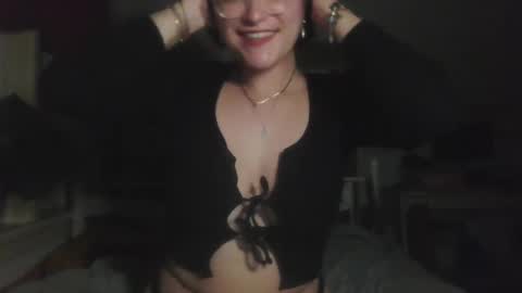 Snapshot of spiceberrybb chatting on 09-11-25, 03:17 spiceberrybb online show from 09-11-25, 03:17