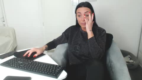 Carla online show from 02-26-25, 08:00