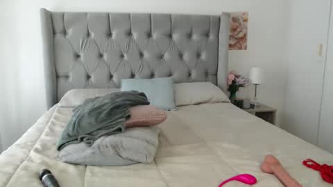 Im Angela  online show from 01-14-25, 09:35