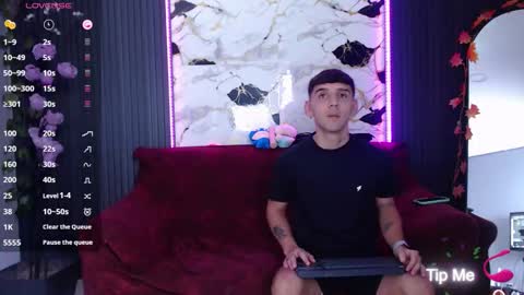    online show from 10-18-25, 10:32