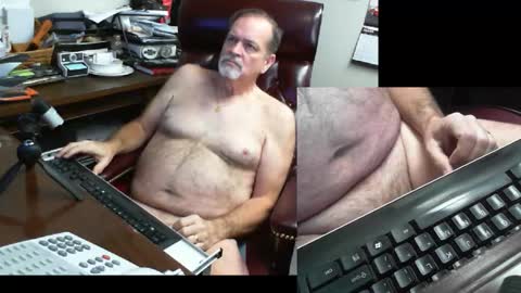 Snapshot of spitfire1964 chatting on 03-12-25, 09:35 Spitfire online show from 03-12-25, 09:35