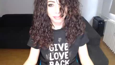 Doll online show from 12-11-24, 11:19