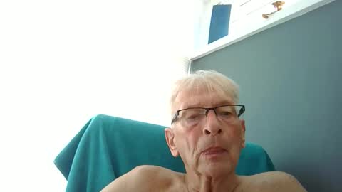 Snapshot of sportigan01 chatting on 11-02-25, 11:01 sportigan01 online show from 11-02-25, 11:01