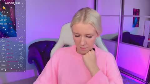 Snapshot of springajara chatting on 09-14-25, 06:23 Vetta online show from 09-14-25, 06:23