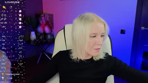 Snapshot of springajara chatting on 09-17-25, 08:05 Vetta online show from 09-17-25, 08:05