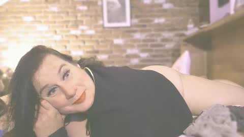 Spunderella online show from 11-13-25, 09:52