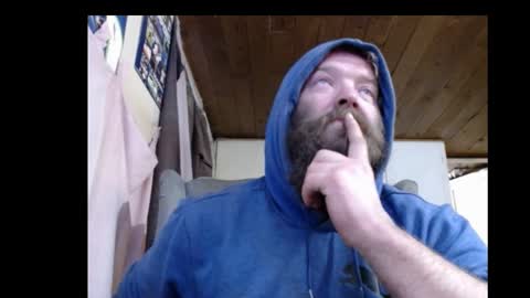 Snapshot of squegly chatting on 01-10-25, 04:09 Bryan online show from 01-10-25, 04:09