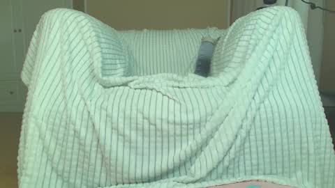 Amelia online show from 10-22-25, 03:01