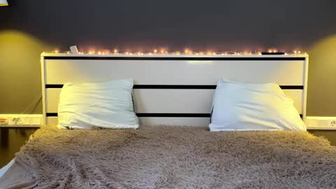 Snapshot of squirtaura chatting on 02-03-26, 06:40 Dina online show from 02-03-26, 06:40